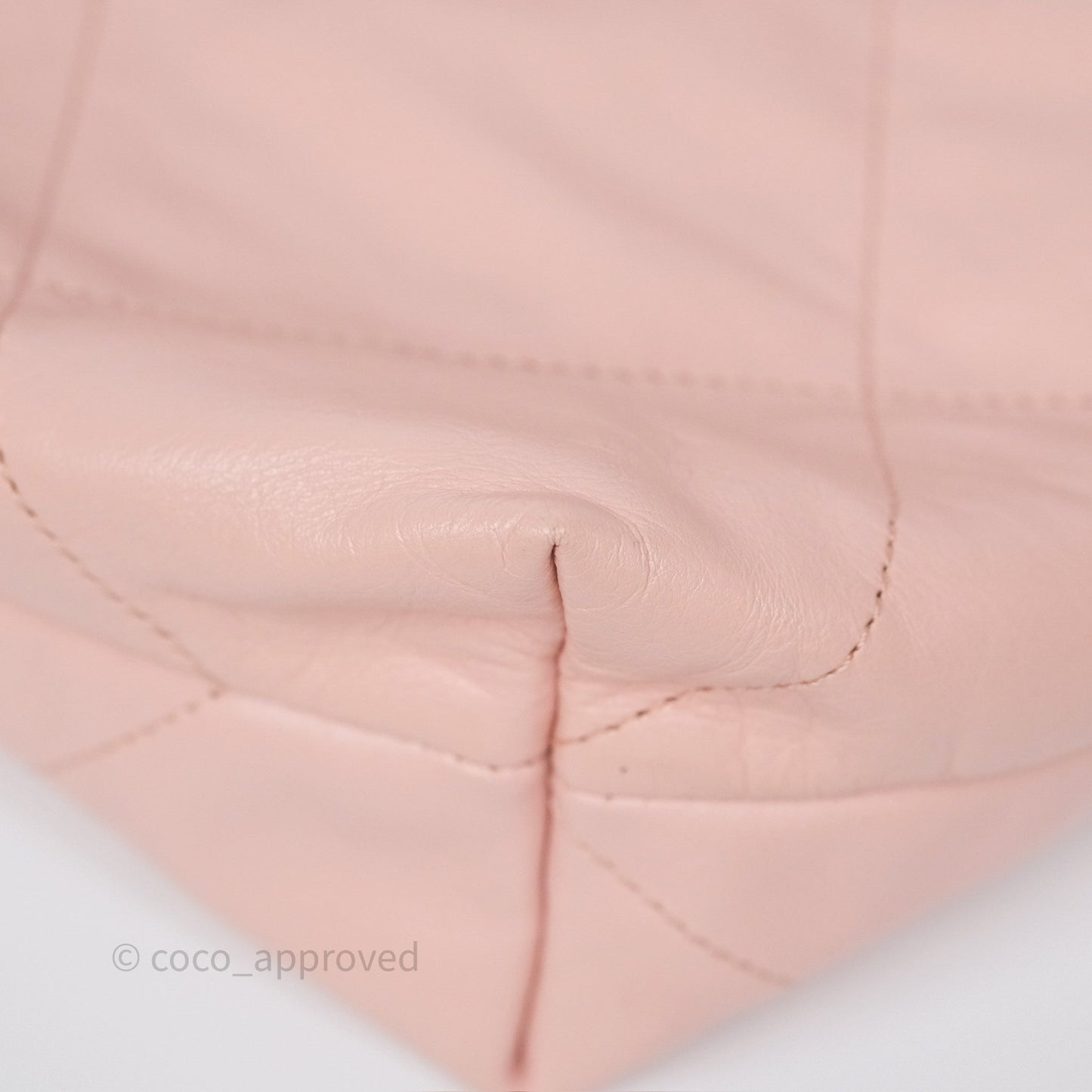 Chanel 22 Medium Pink Crumpled Calfskin Aged Gold Hardware
