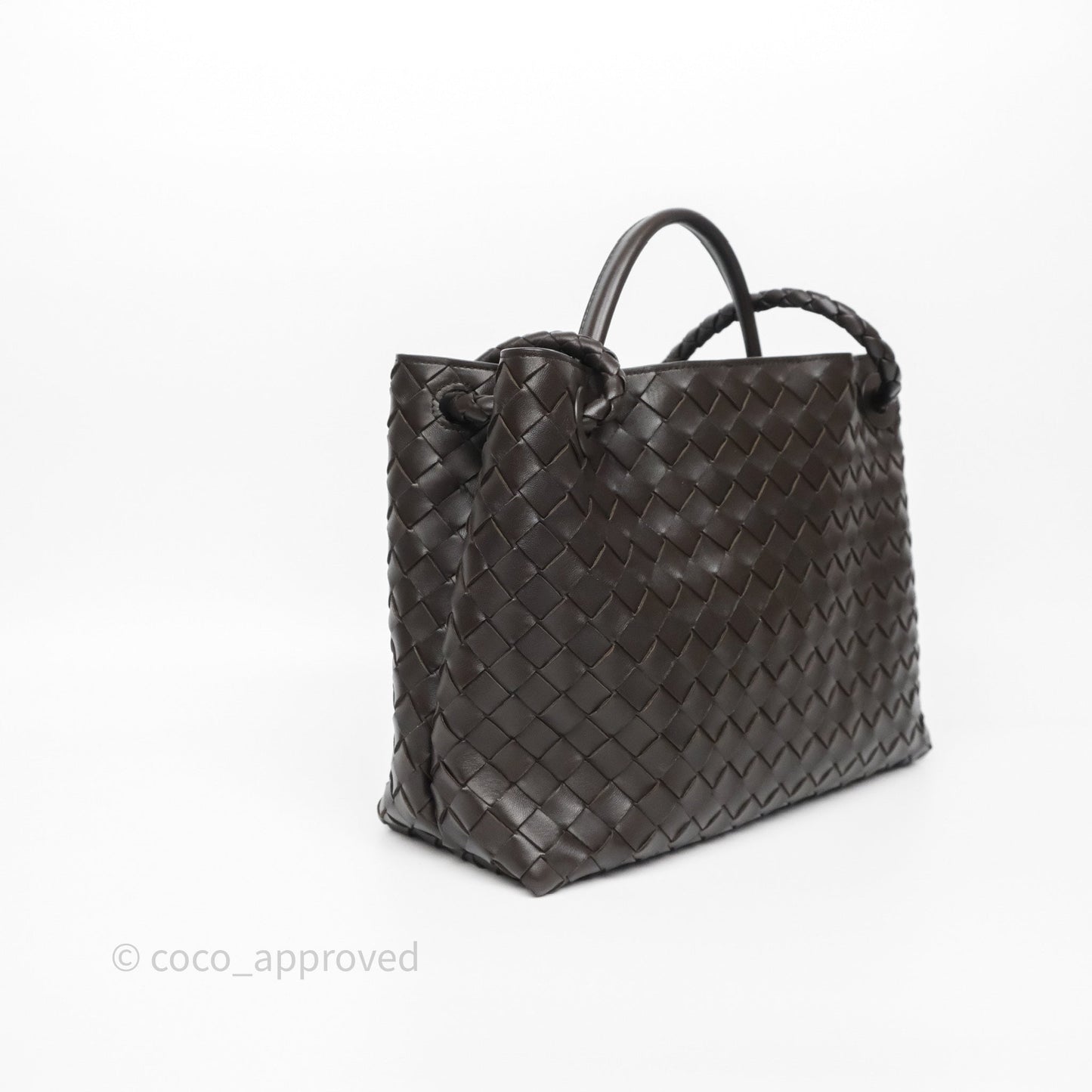 Bottega Veneta Medium Andiamo Bag Fondant Brown Intrecciato Lambskin