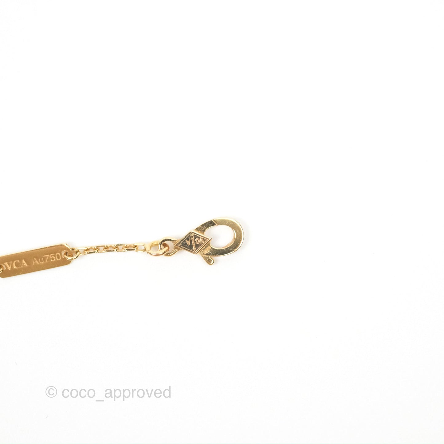 Van Cleef & Arpels Vintage Alhambra Pendant 18K Yellow Gold Guilloche