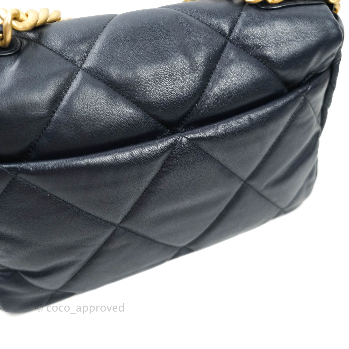Chanel 19 Medium Dark Navy Mixed Hardware Goatskin