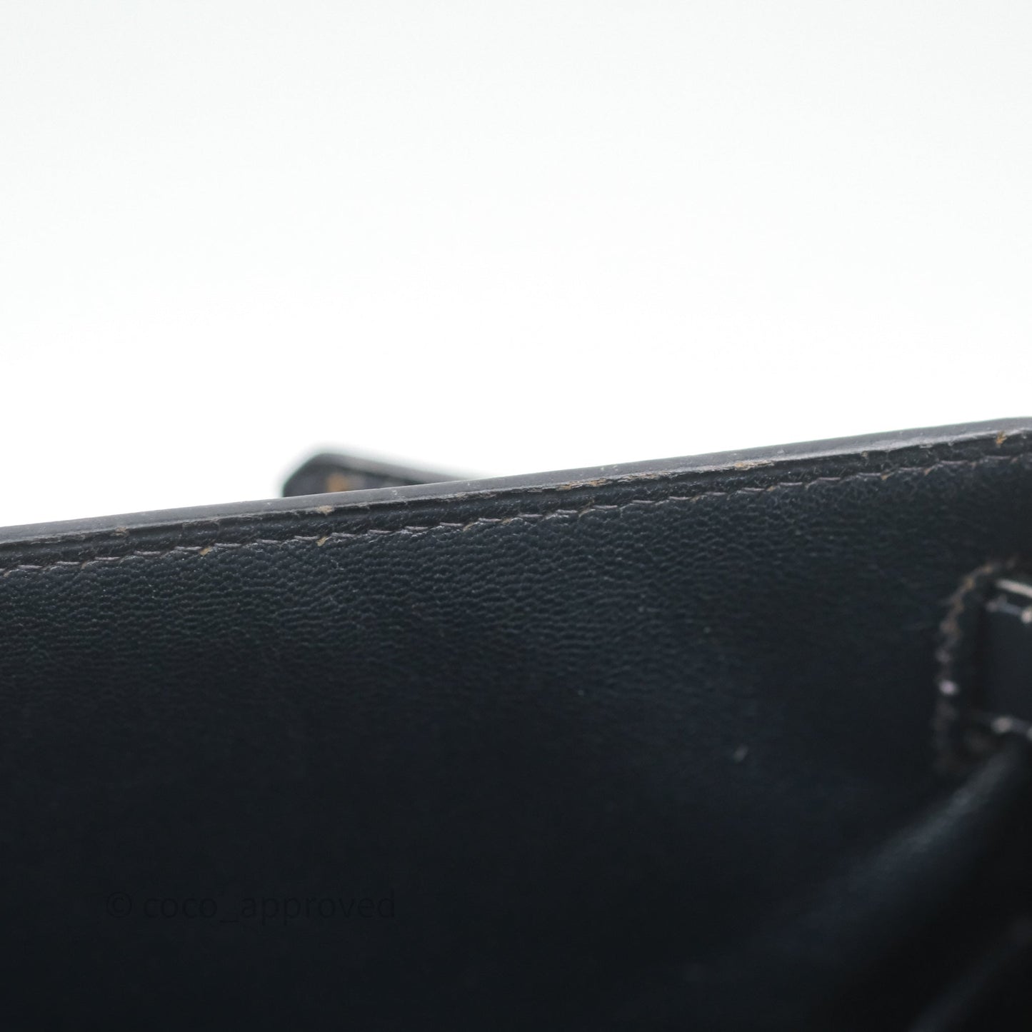 Hermès Vintage Kelly 28 Retourn Navy Box Leather Gold Hardware