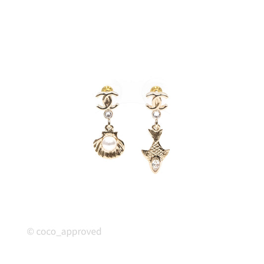 Chanel CC Crystals Shell Fish Drop Earrings Gold Tone 25C