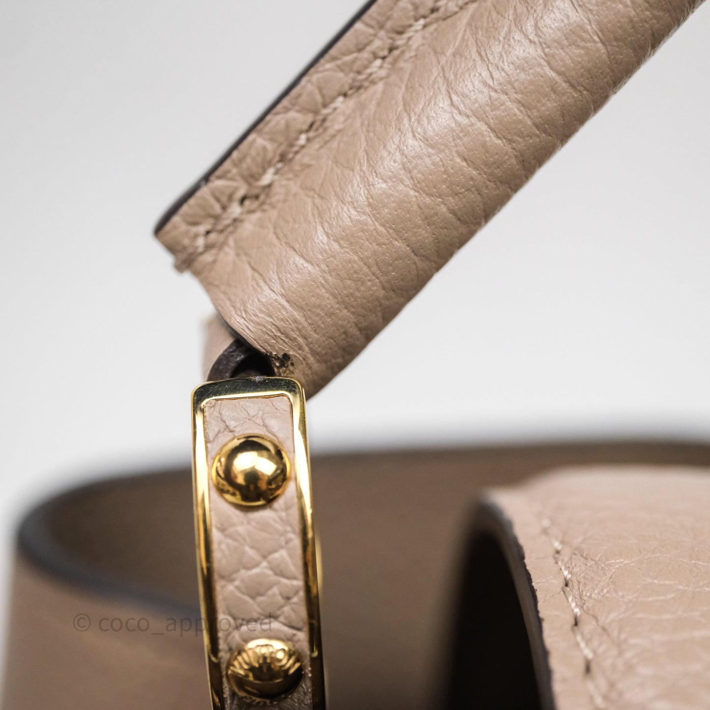 Louis Vuitton Taurillon Capucines BB Galet