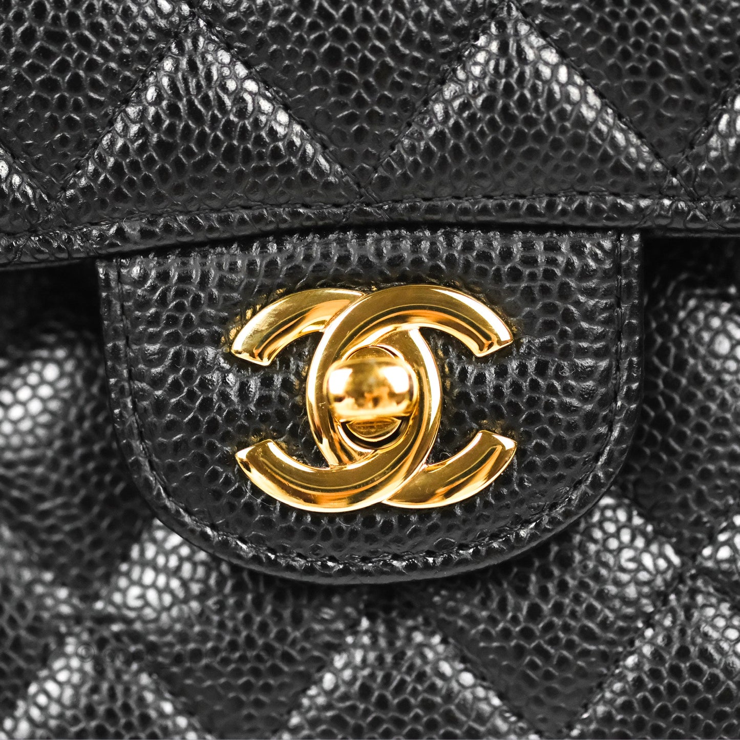 Chanel Classic M/L Medium Flap Quilted Black Caviar Gold Hardware
