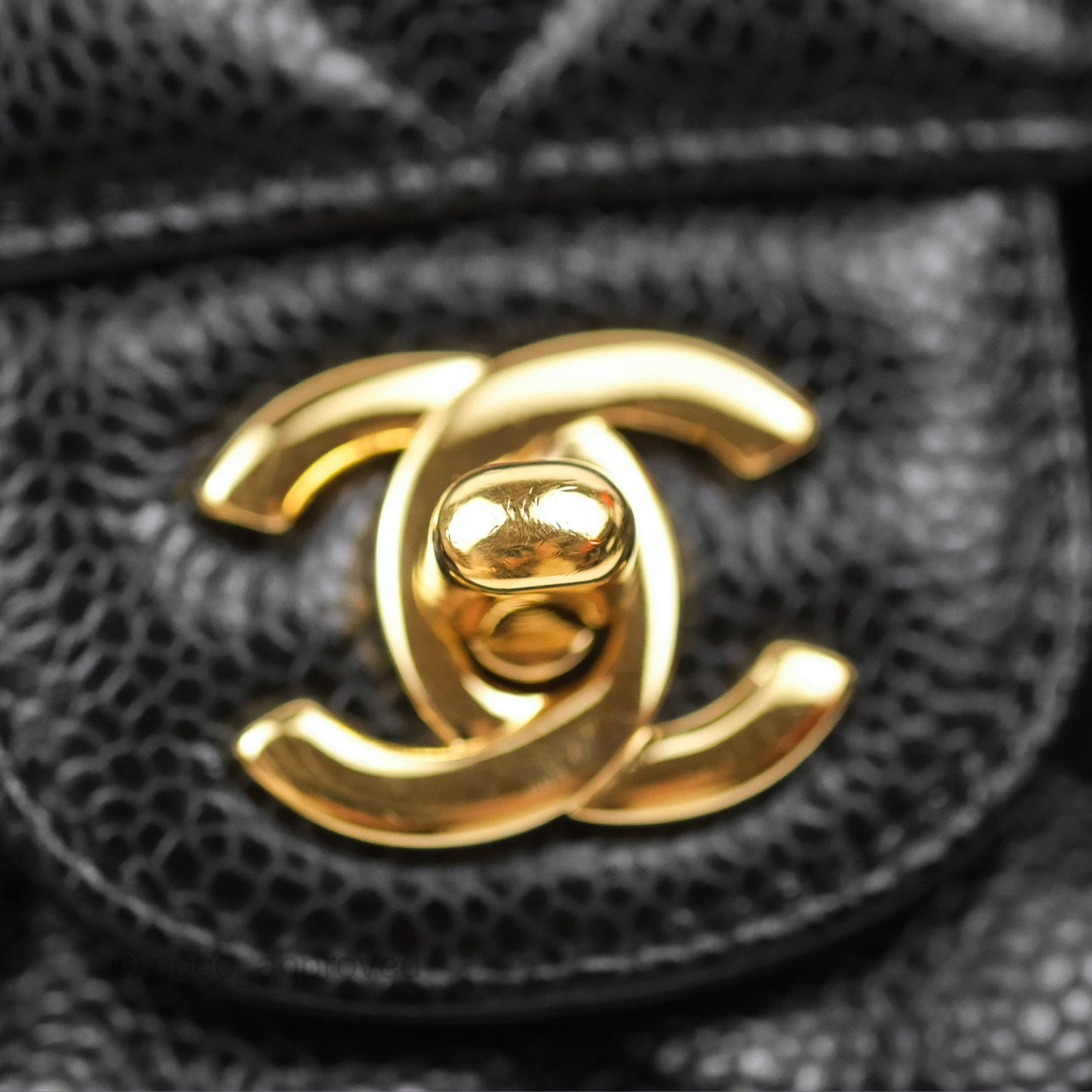 Chanel Classic M/L Medium Flap Quilted Black Caviar Gold Hardware