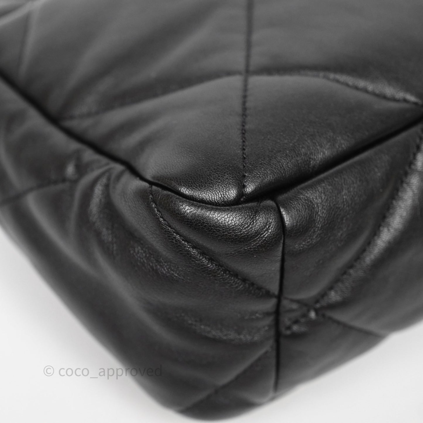 Chanel 19 Medium Black Mixed Hardware
