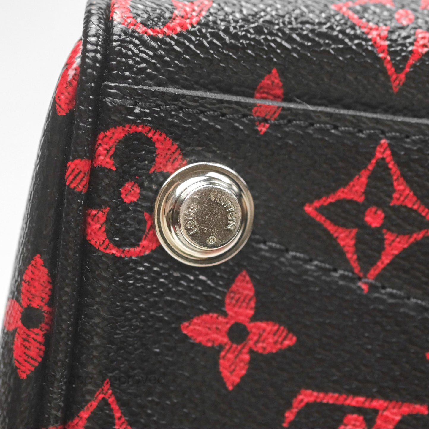 Louis Vuitton Dora Soft MM Monogram Infrarouge