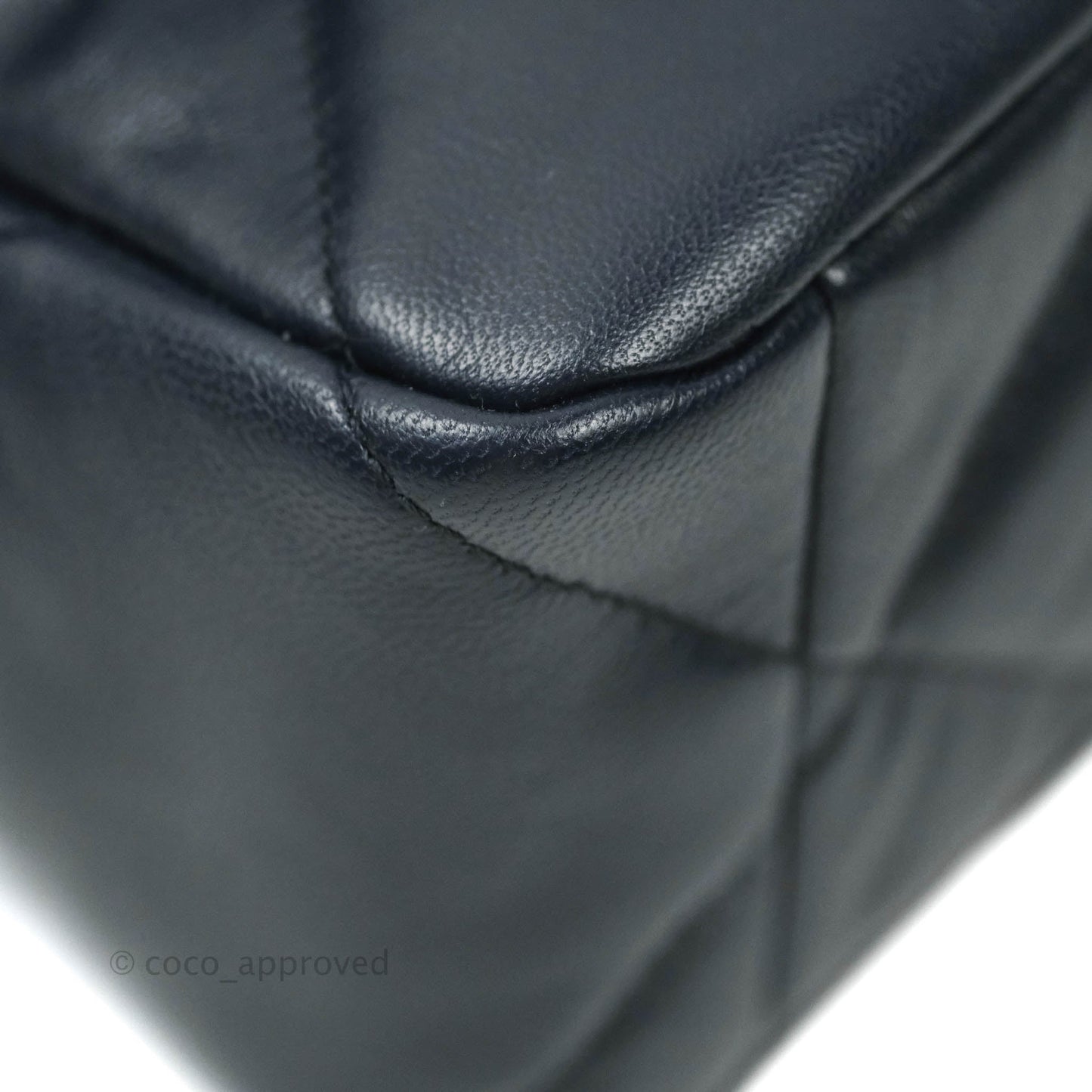 Chanel 19 Medium Navy Mixed Hardware