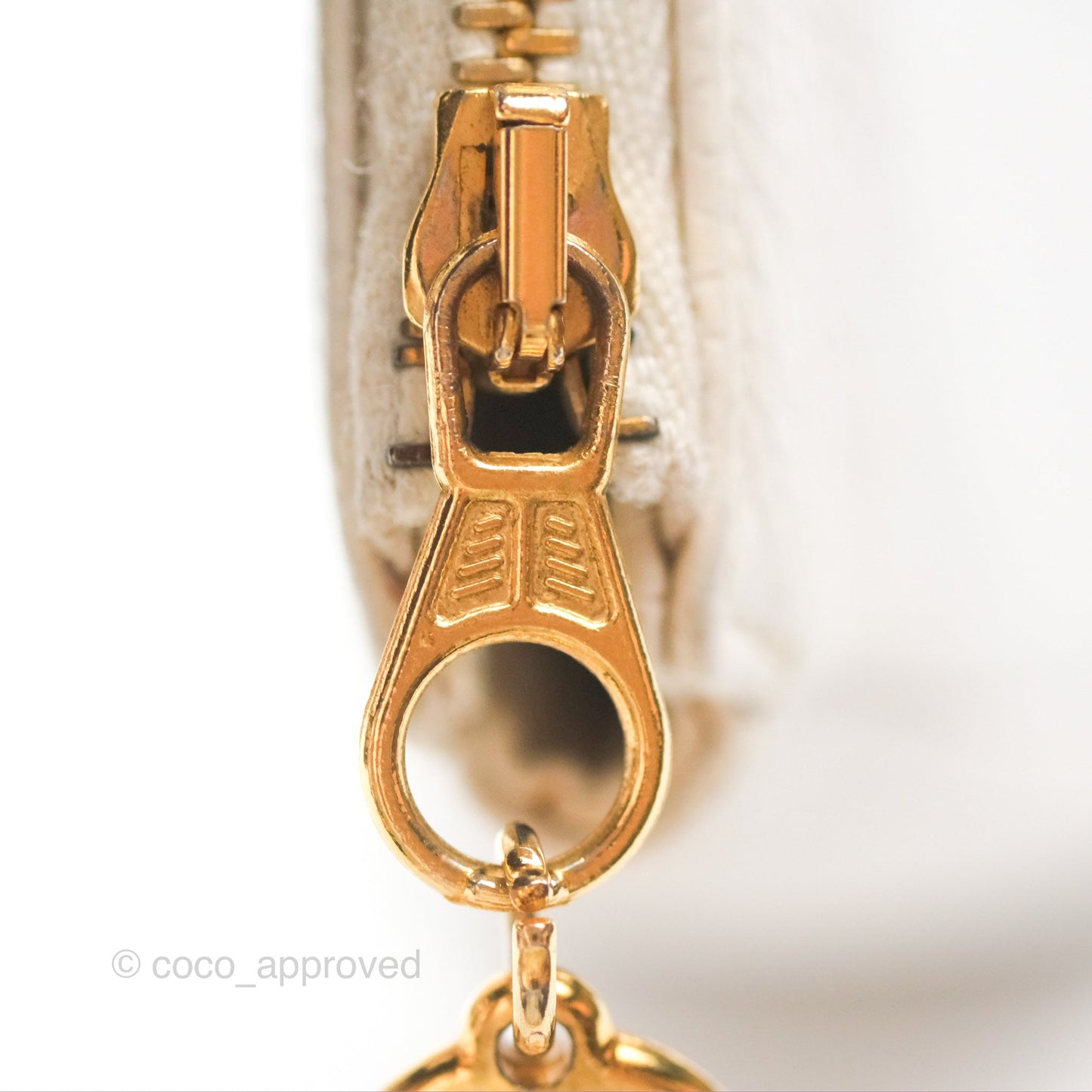 Chanel Vintage CC Clutch White Caviar Gold Hardware