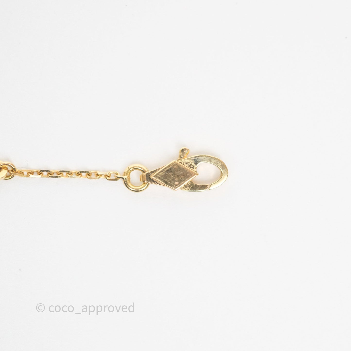 Van Cleef & Arpels Sweet Alhambra Pendant Necklace White Mother-of-pearl Yellow Gold