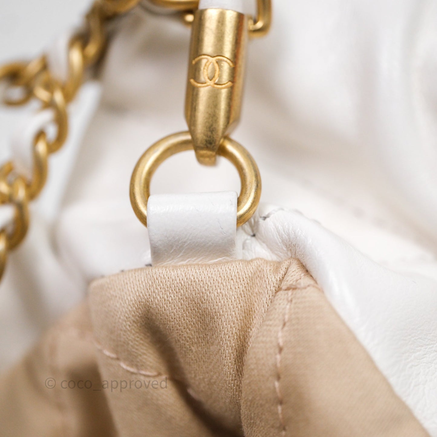 Chanel 22 Mini Bag White Shiny Crumpled Calfskin