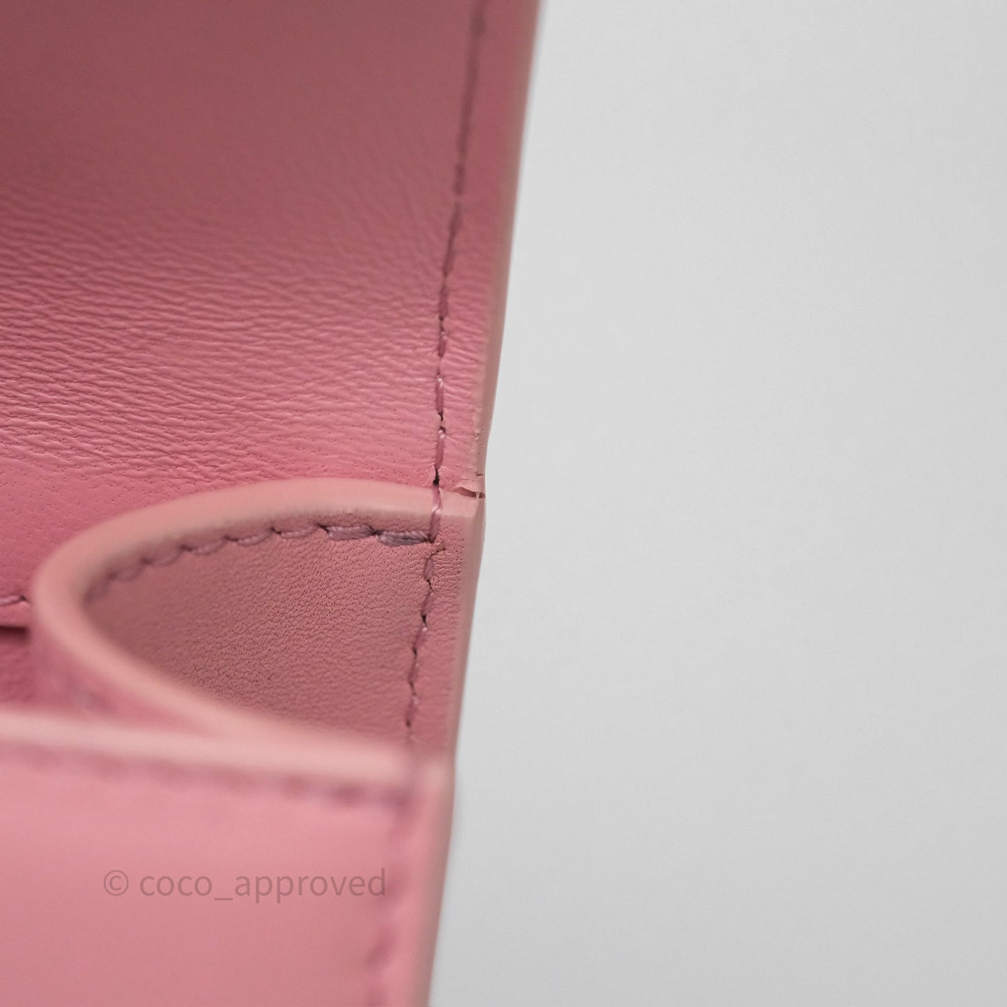 Dior 30 Montaigne East-West Chain Bag Pink
