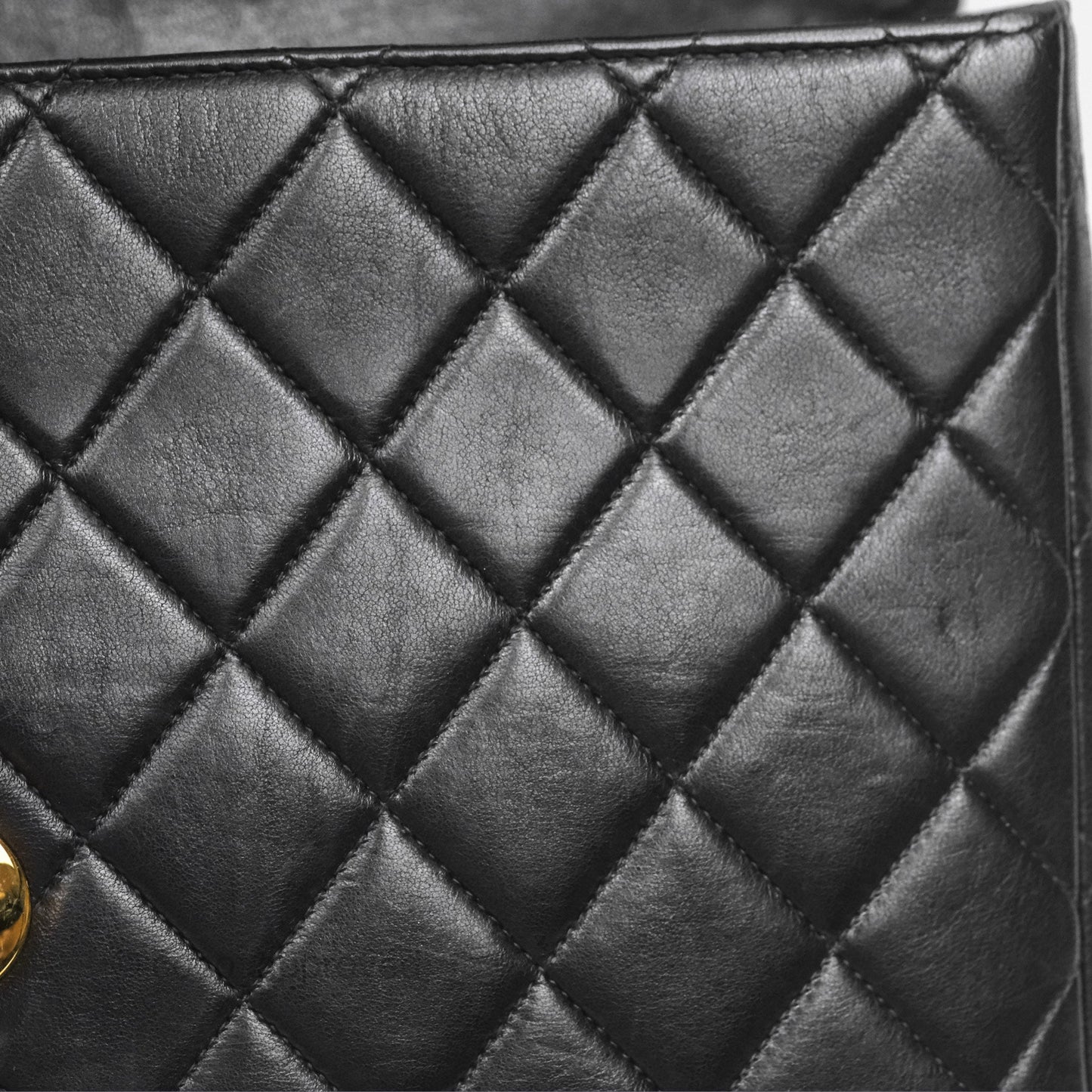 Chanel Vintage Jumbo Single Flap Black Lambskin 24K Gold Hardware