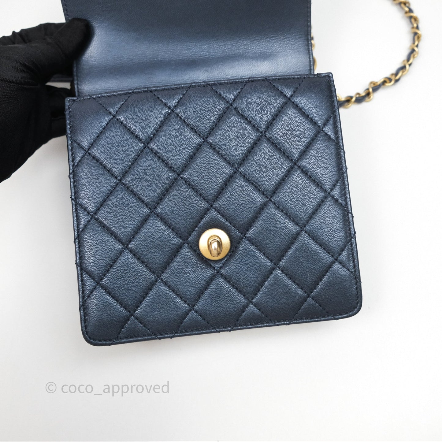 Chanel Quilted Chic Pearls Flap Iridescent Navy Goatskin Aged Gold Hardware