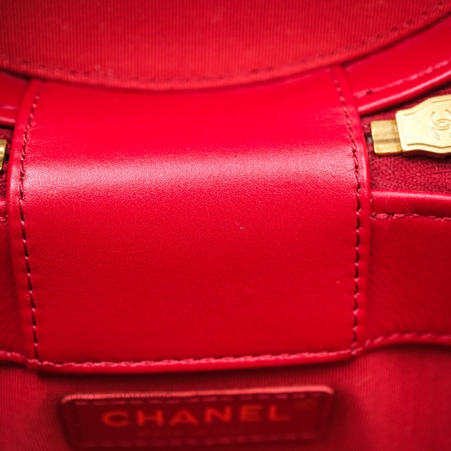 Chanel CC Vanity Case Red Calfskin Aged Gold Hardware
