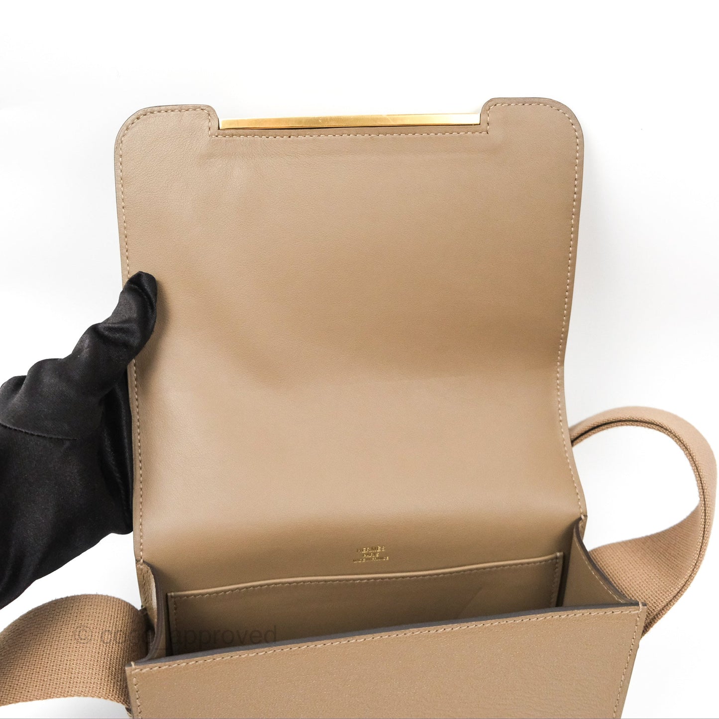 Hermès Geta Bag Etoupe Chevre Mysore Gold Hardware