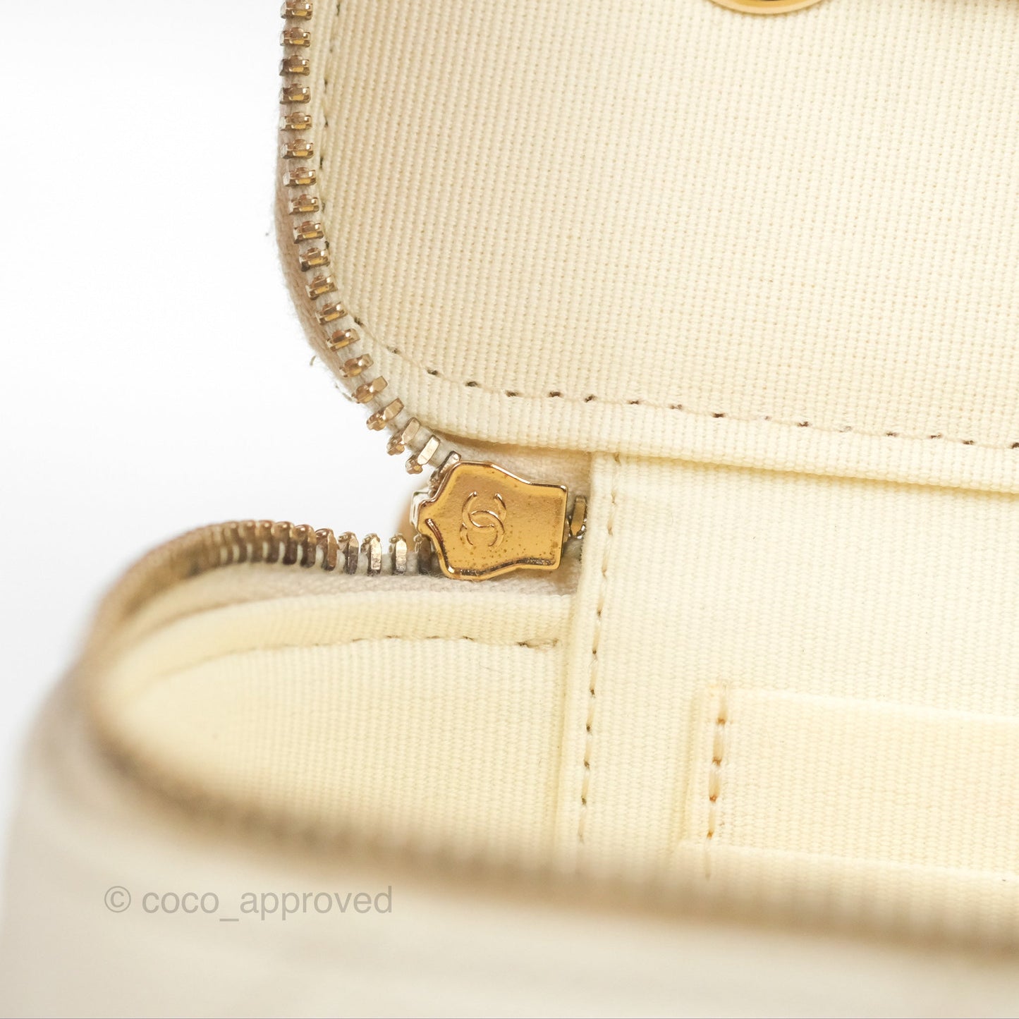 Chanel Classic Vanity With Chain Ivory Caviar Gold Hardware
