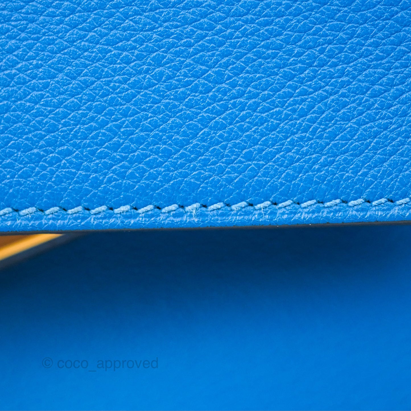 Hermès Retourne Kelly 28 Blue Evercolor Gold Hardware