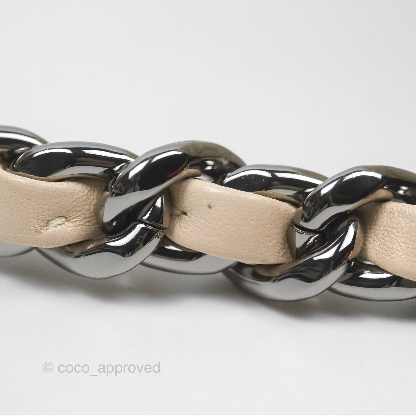 Chanel 19 Small Tweed Oreo Cream Mixed Hardware