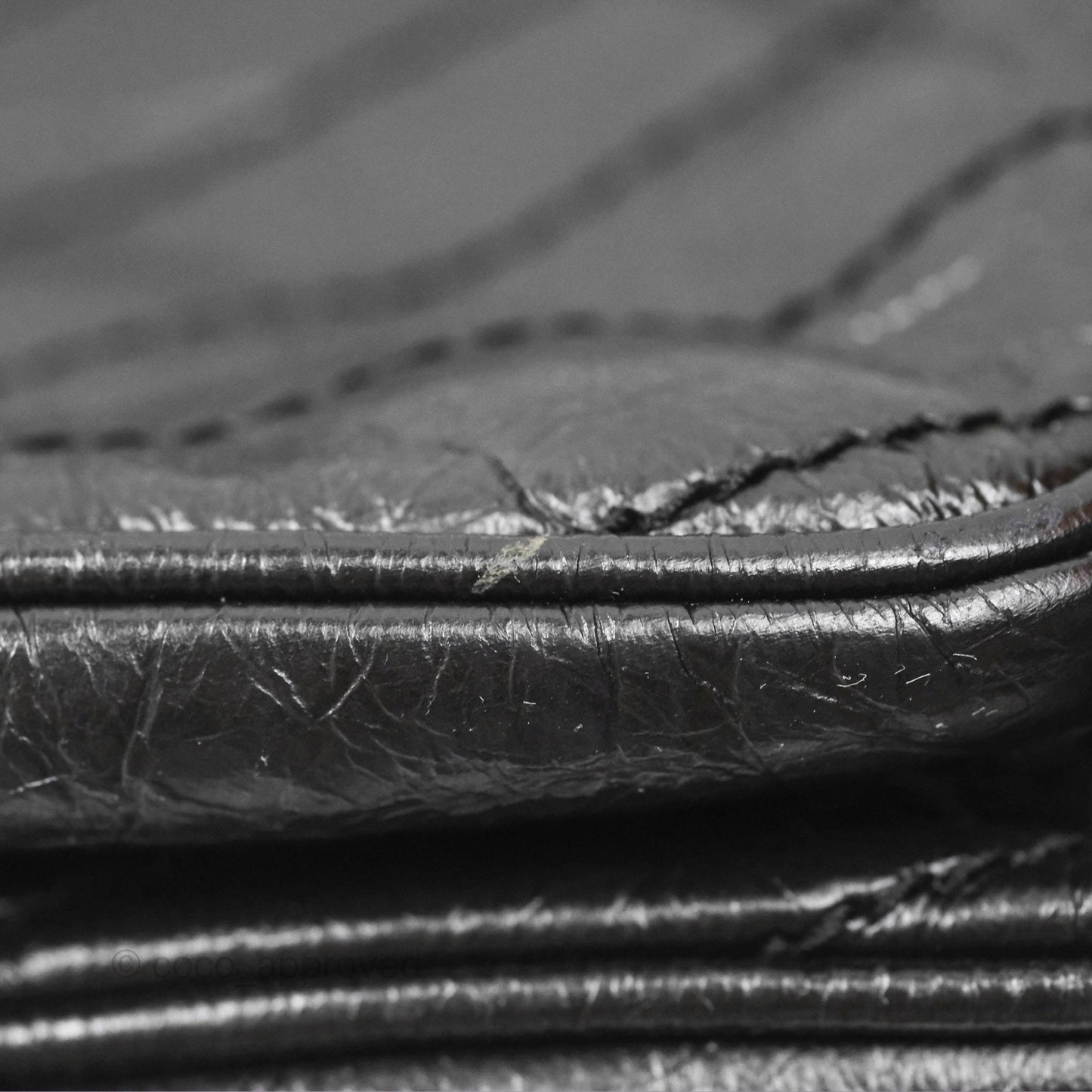 Saint Laurent Medium Niki Chain Bag Crinkled Calfskin So Black