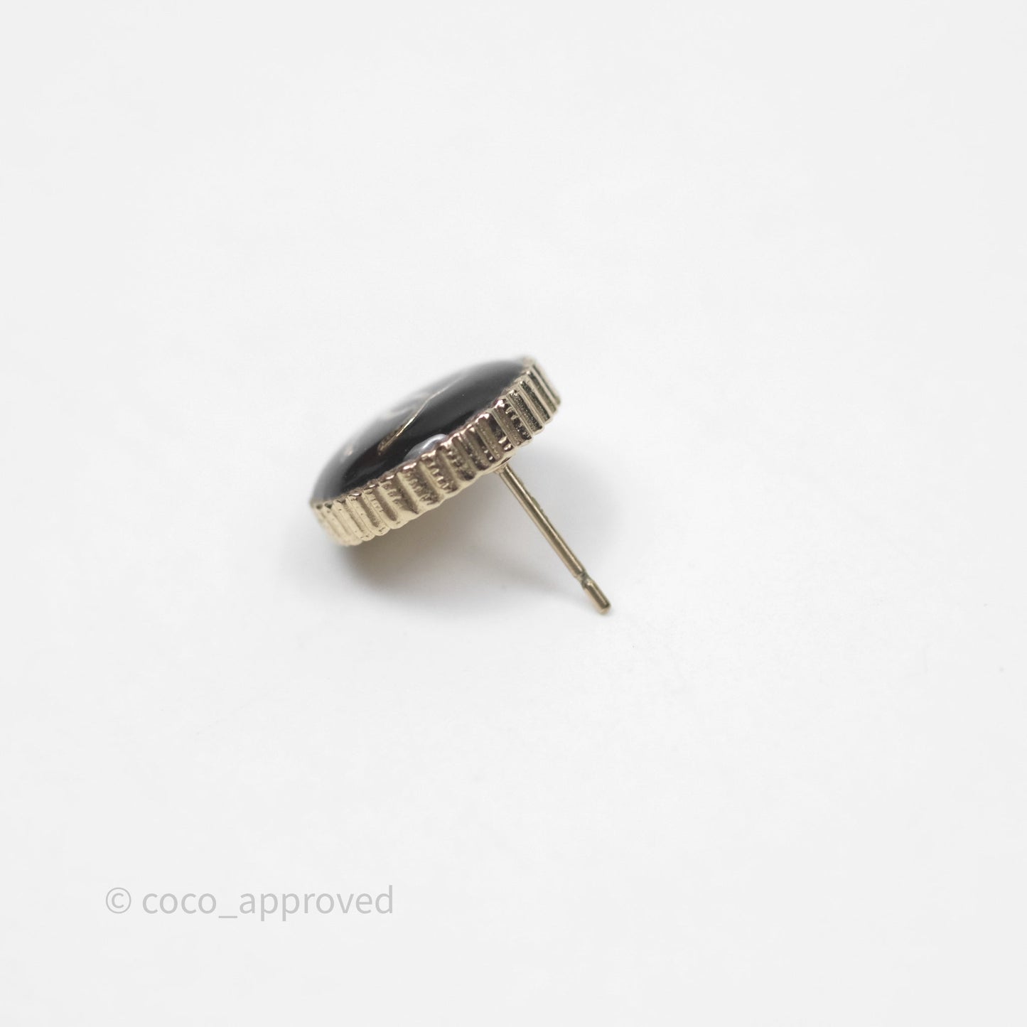 Chanel Round Black CC Earrings Gold Tone 18V
