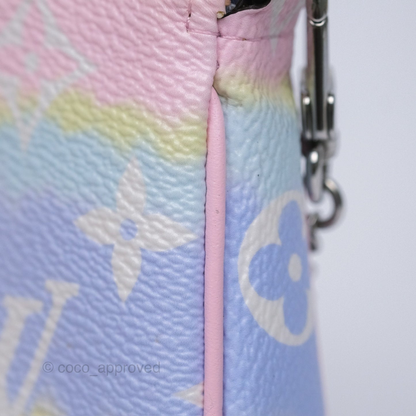Louis Vuitton Mini Pochette Accessories Escale Pastel Monogram