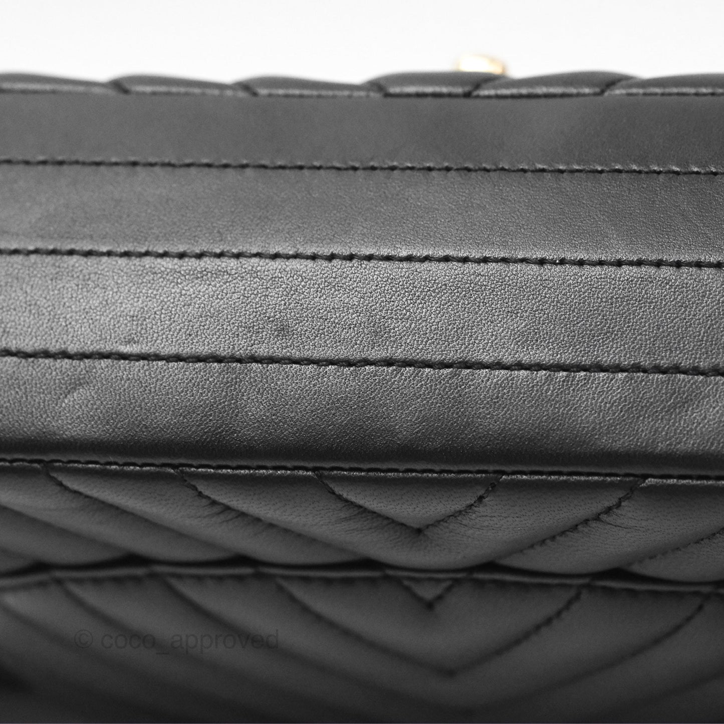 Chanel Classic M/L Medium Chevron Double Flap Black Lambskin Gold Hardware