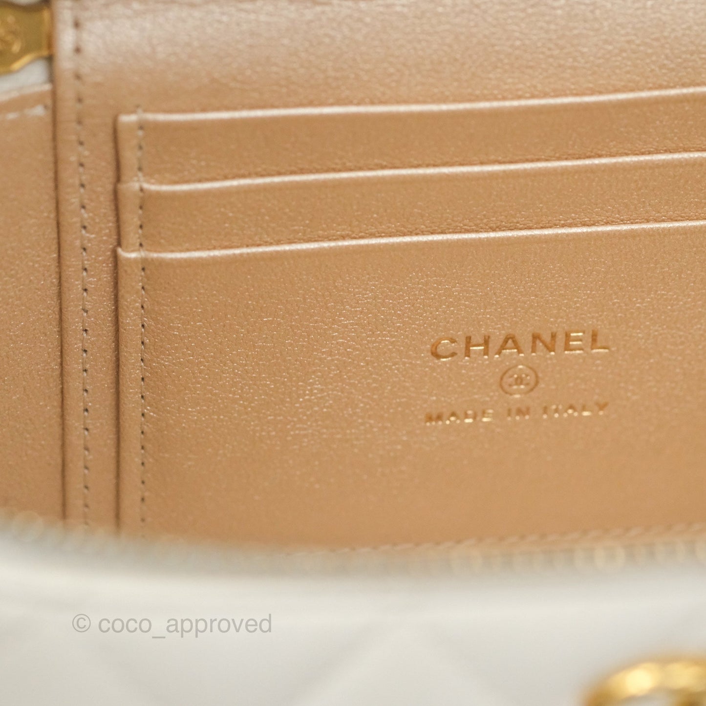 Chanel Vanity with Double Chain White Shiny Lambskin 23C