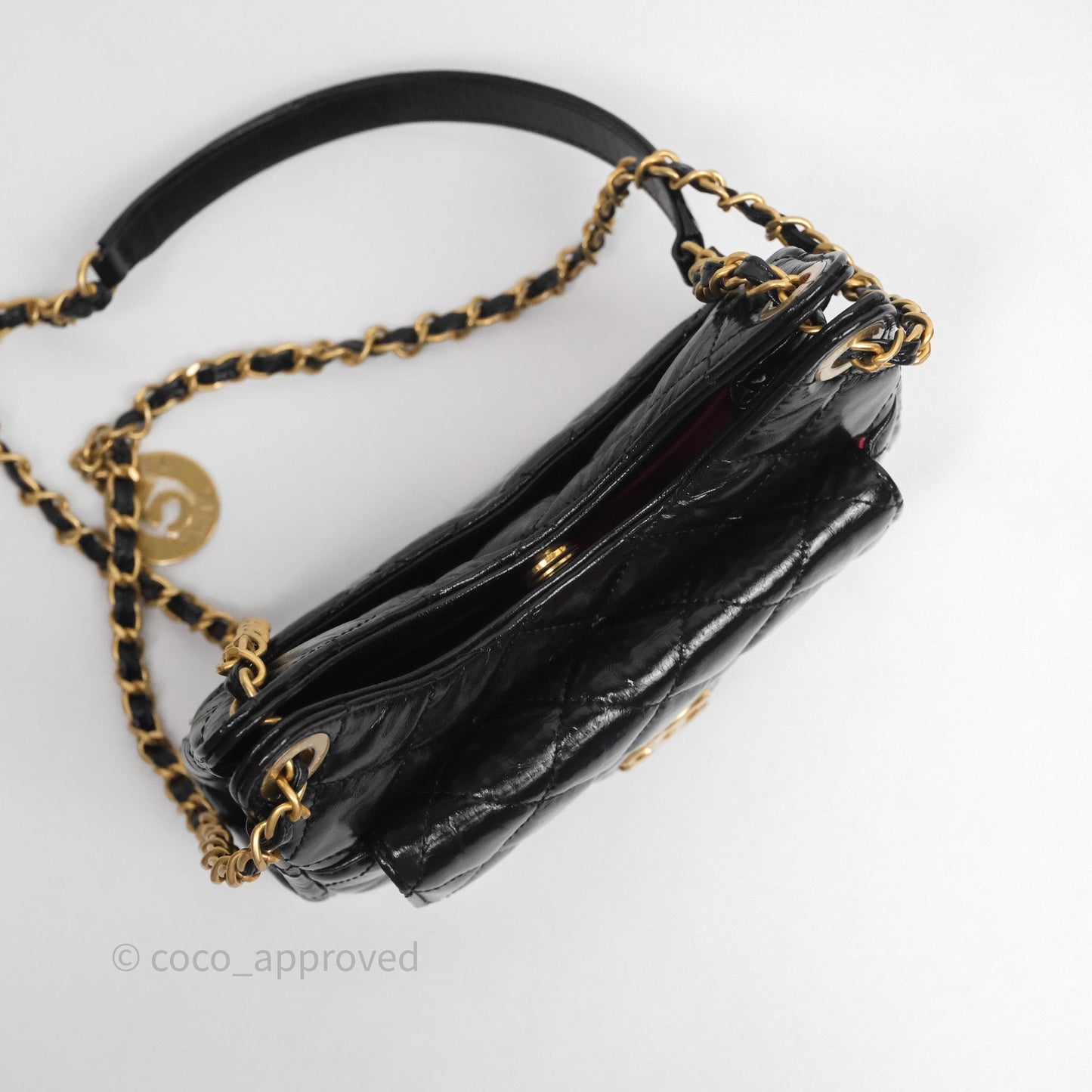 Chanel Small Wavy CC Hobo Black Shiny Crumpled Calfskin Aged Gold Hardware 23C