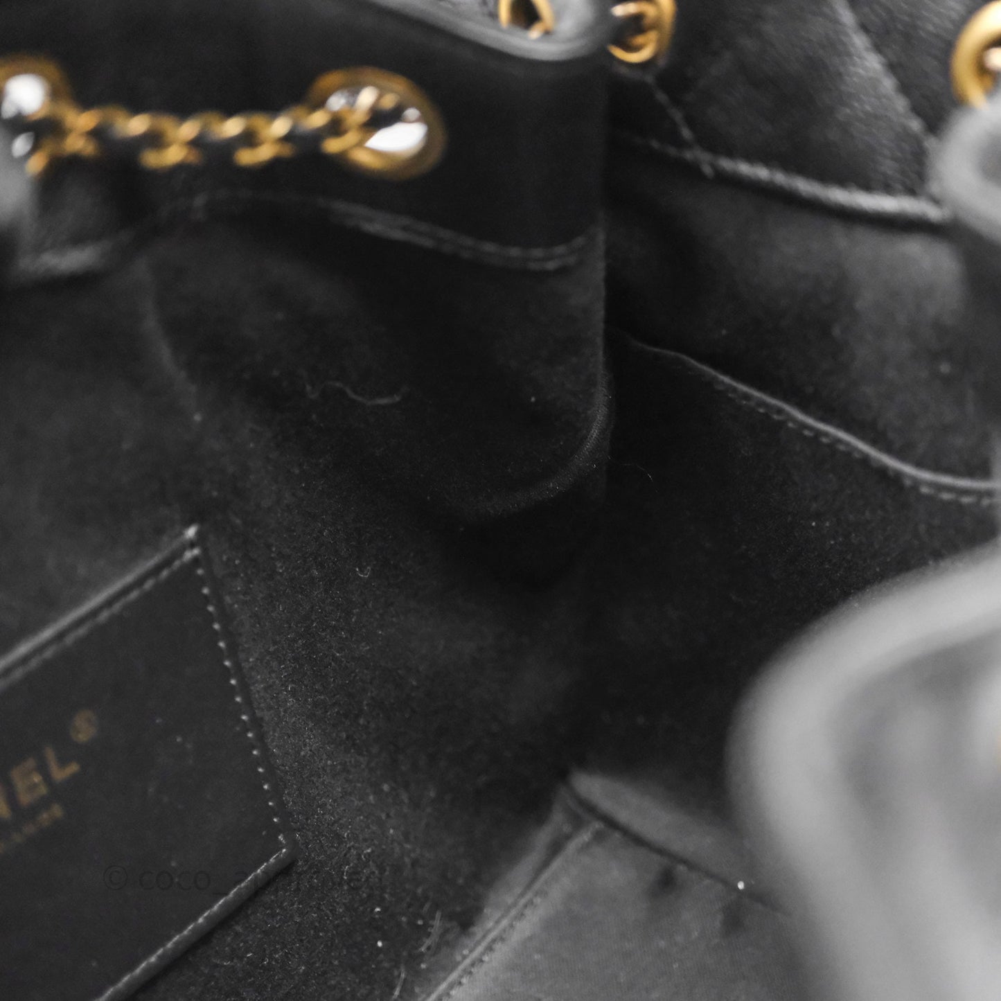 Chanel 25 Small Bag Black Caviar Aged Gold Hardware