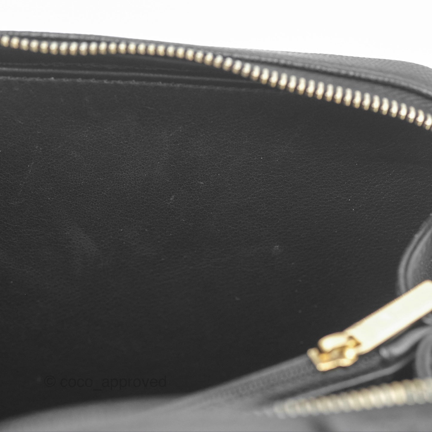 Chanel Quilted Medium CC Filigree Vanity Case Black Caviar Gold Hardware
