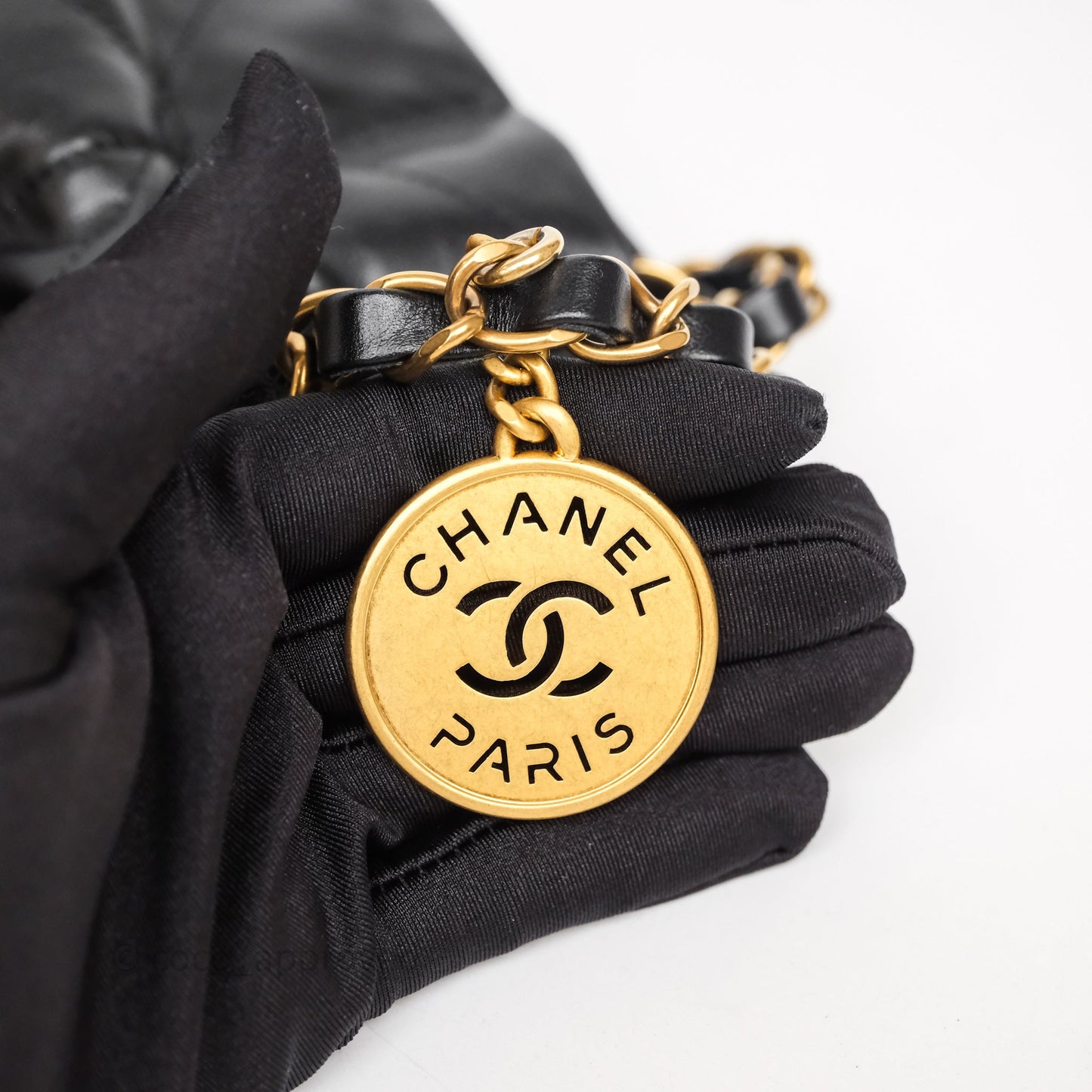 Chanel 22 Bag Medium Black Calfskin Aged Gold Hardware