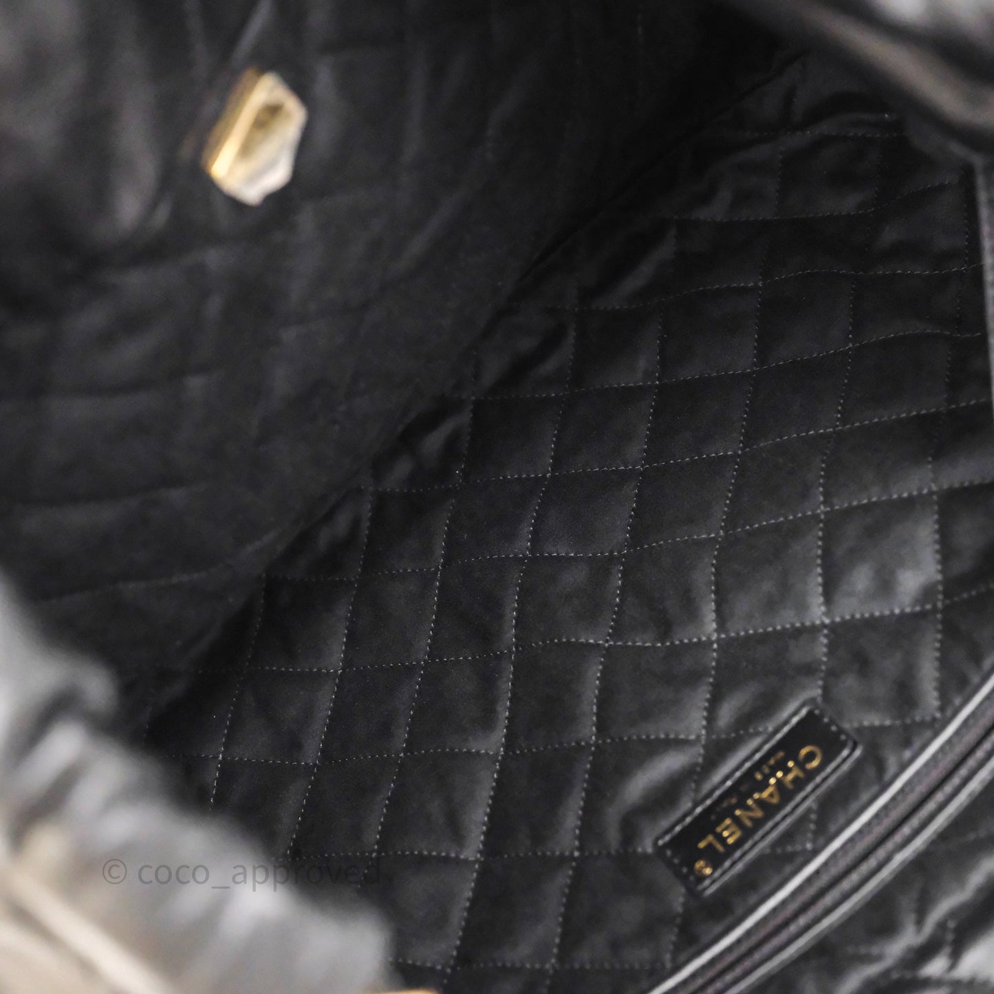Chanel 22 Medium Black Crumpled Calfskin Aged Gold Hardware
