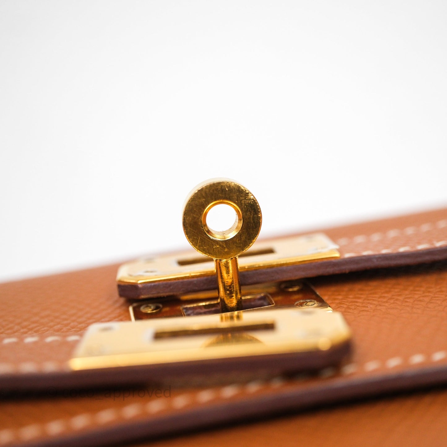 Hermès Kelly To Go Wallet Gold 37 Epsom Gold Hardware