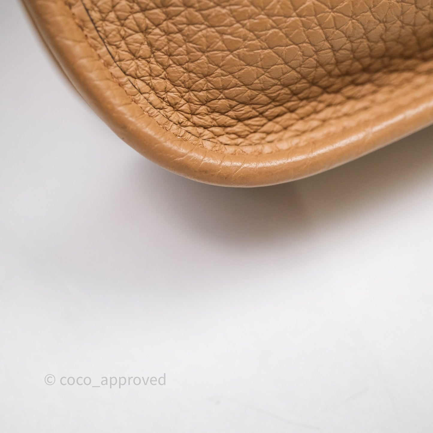 Hermès Mini Evelyne 16 Chai 0M Clemence Gold Hardware