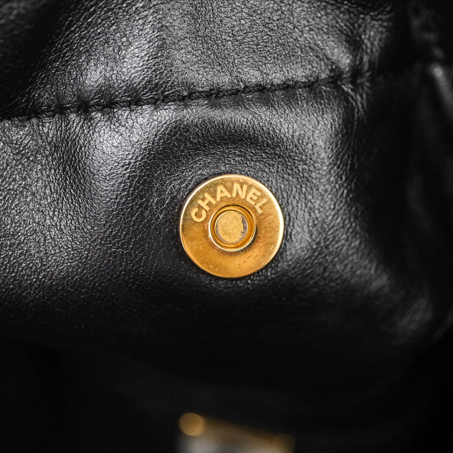 Chanel 22 Bag Medium Black Crumpled Calfskin Aged Gold Hardware