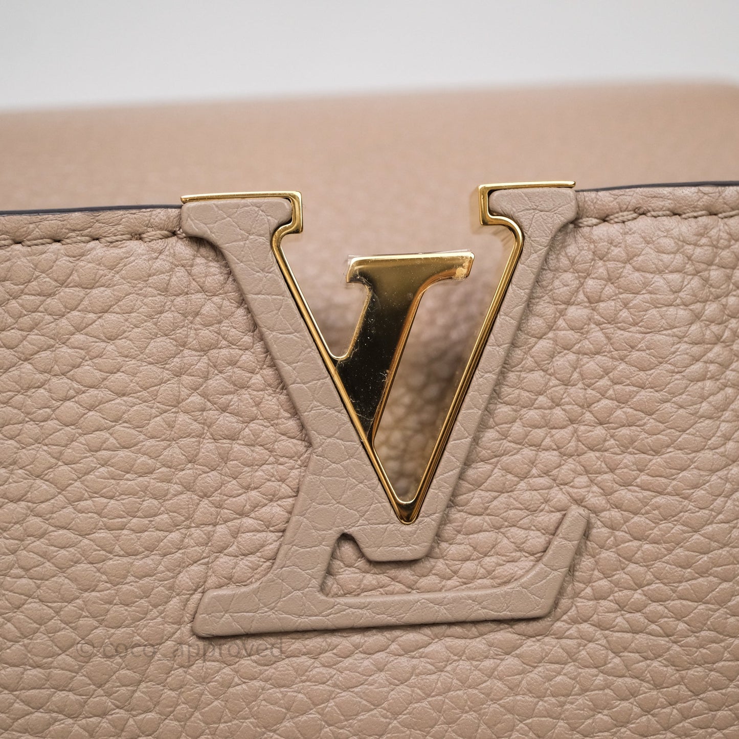 Louis Vuitton Taurillon Capucines BB Galet