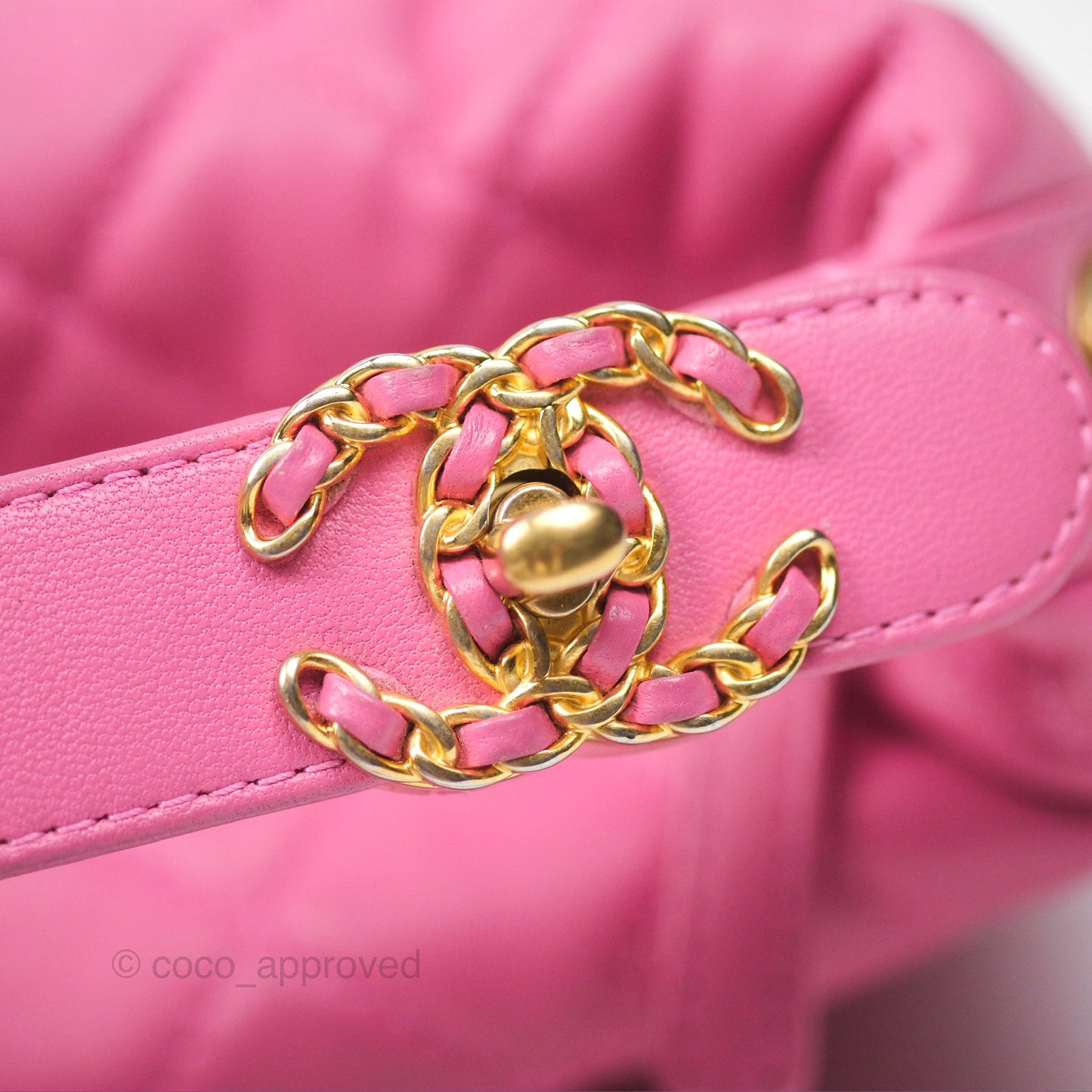 Chanel Quilted Small Perfect Meeting Hobo Pink Lambskin Aged Gold Hardware