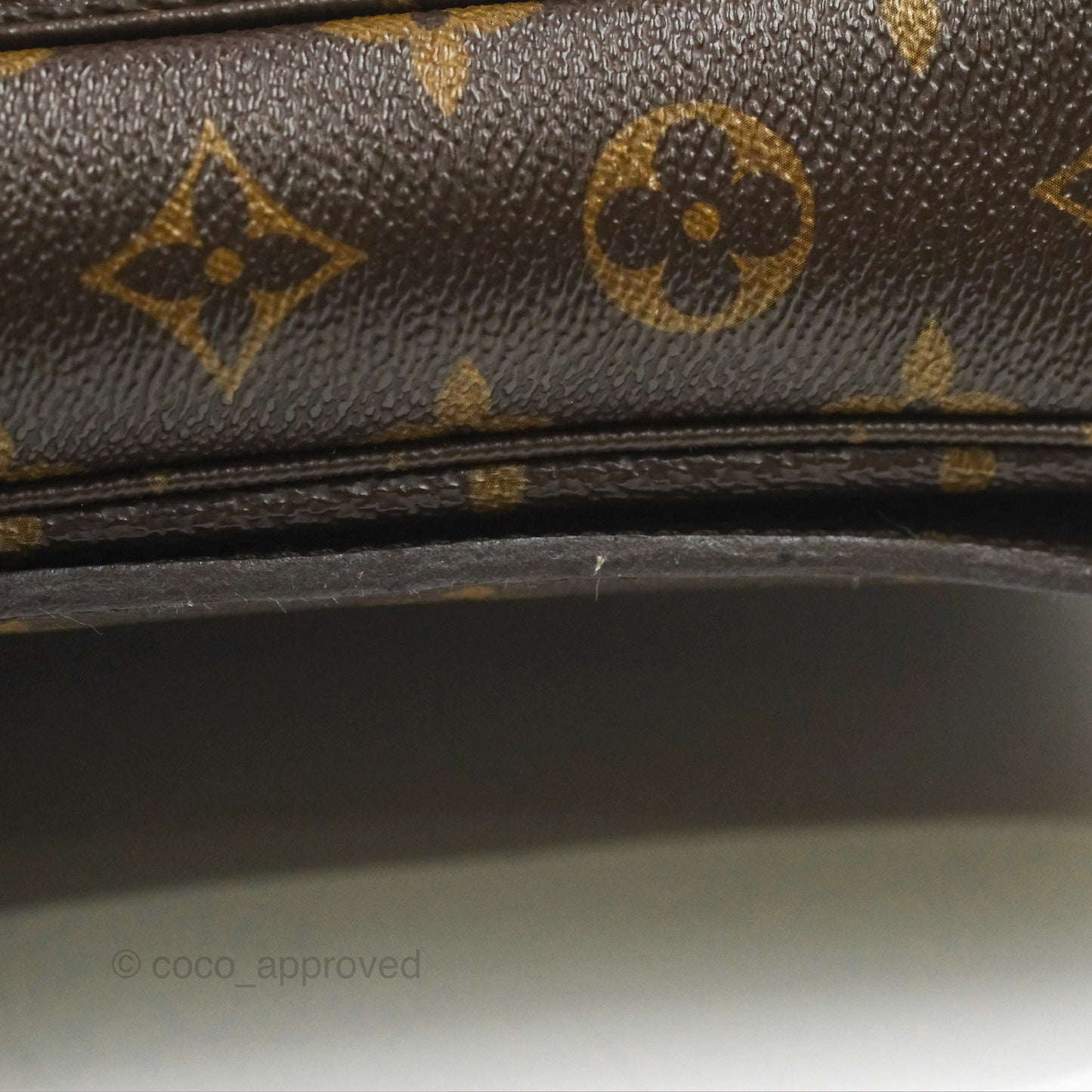 Louis Vuitton Pochette Metis Monogram
