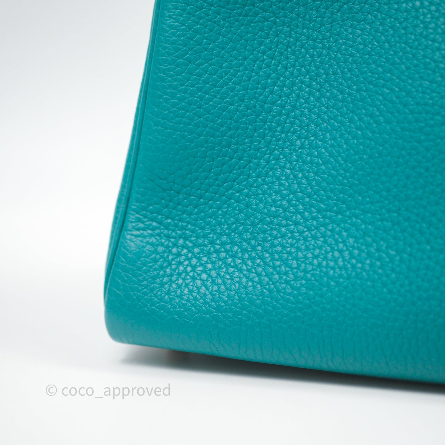 Hermès Kelly 28 Retourne Bleu Paon 7F Clemence Gold Hardware