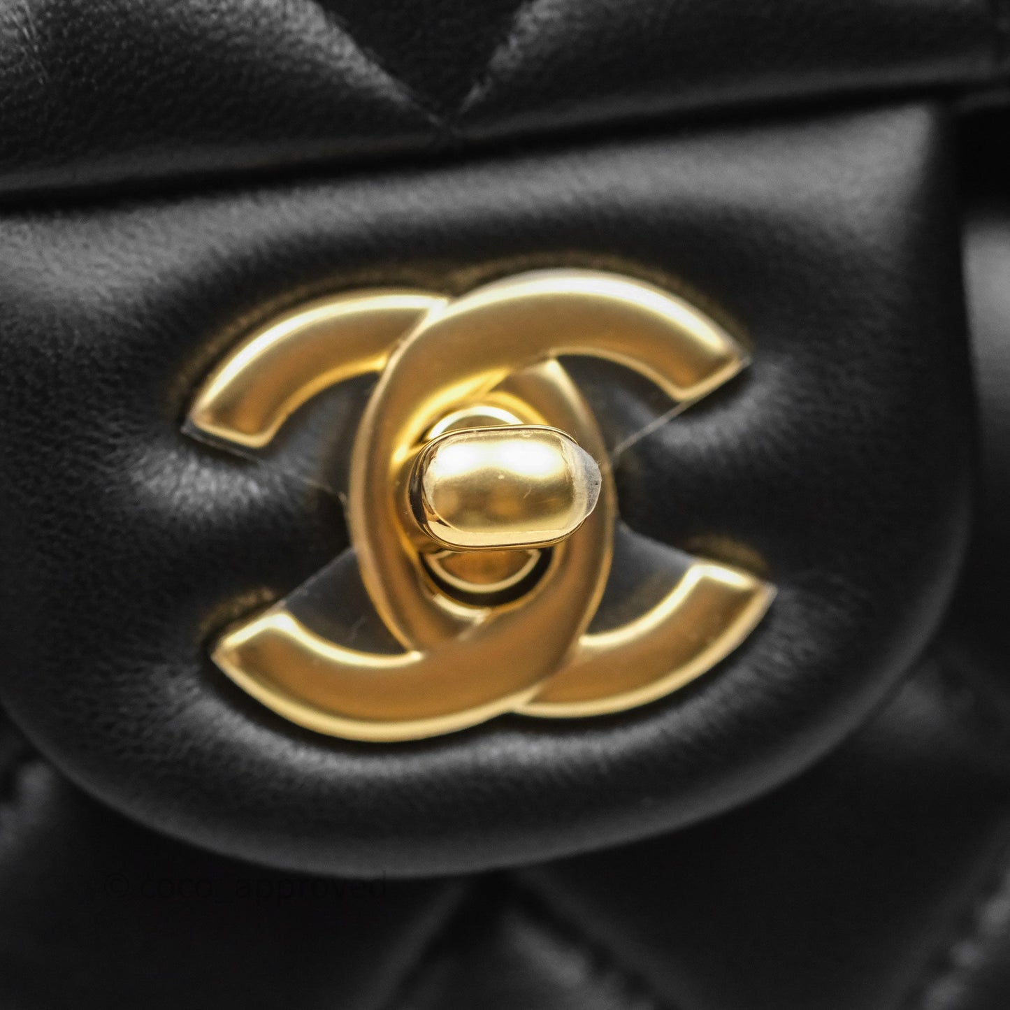 Chanel Classic M/L Medium Flap Quilted Black Lambskin Gold Hardware