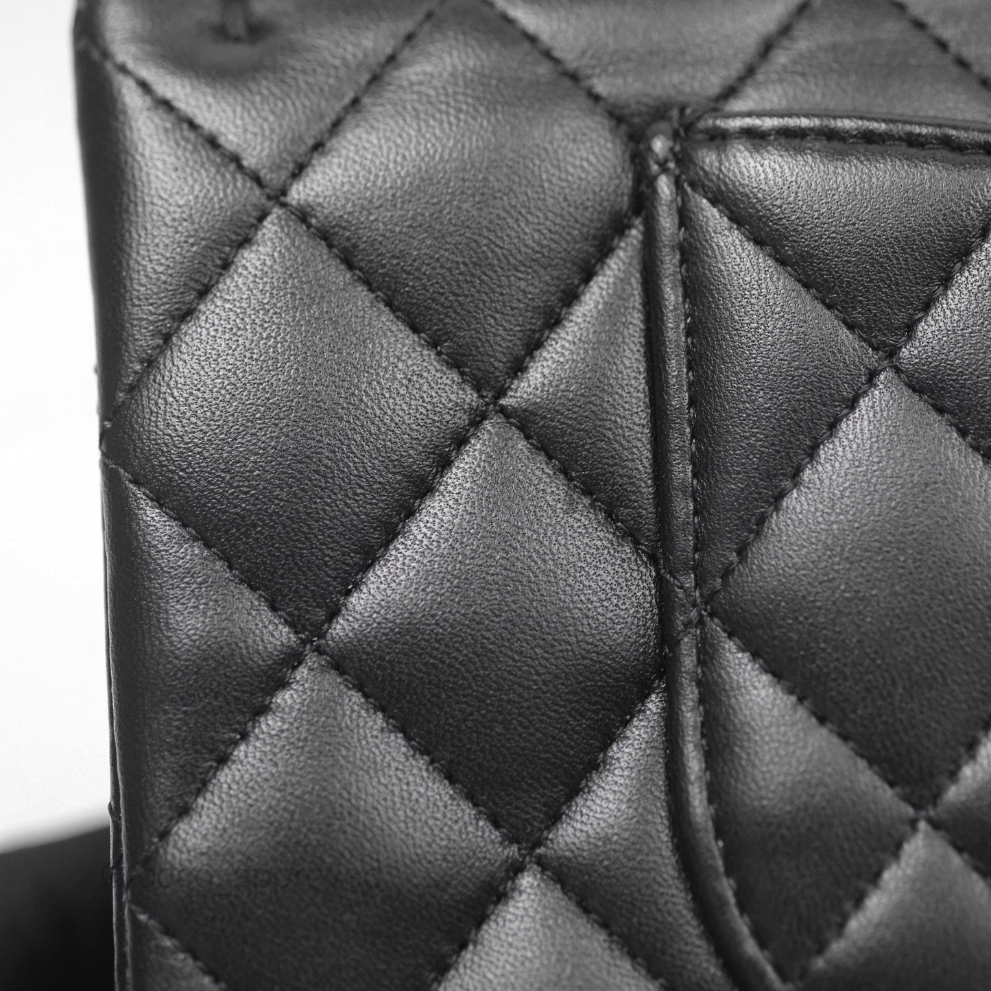 Chanel Classic M/L Medium Flap Quilted Black Lambskin Rose Gold Hardware