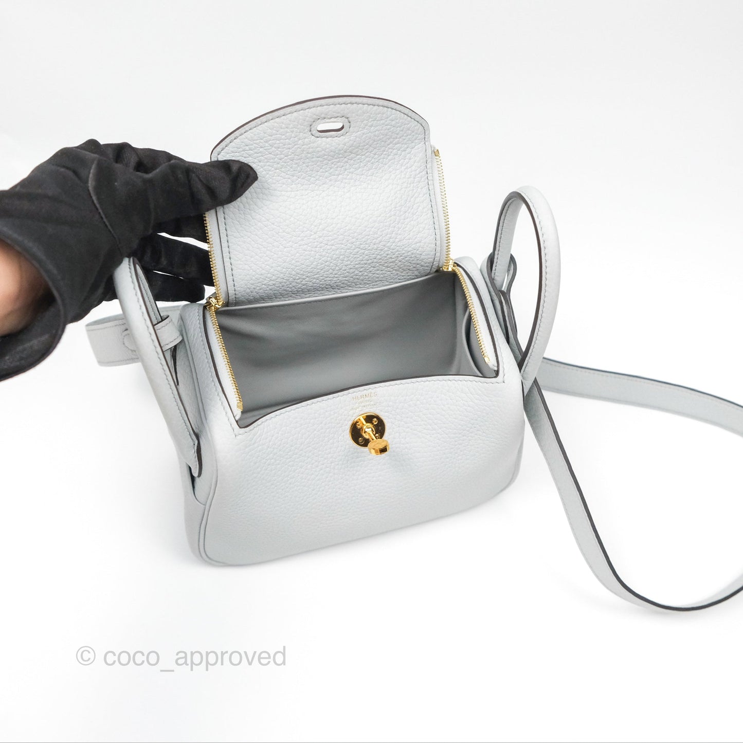 Hermès Mini Lindy 20 Bleu Pale Clemence Gold Hardware