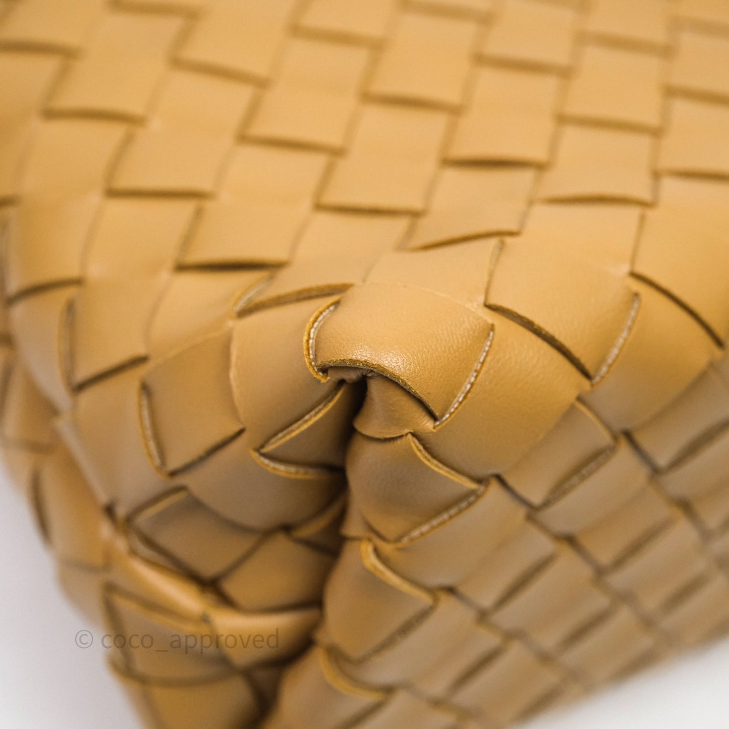 Bottega Veneta Small Andiamo Bag Dark Praline Intrecciato Lambskin