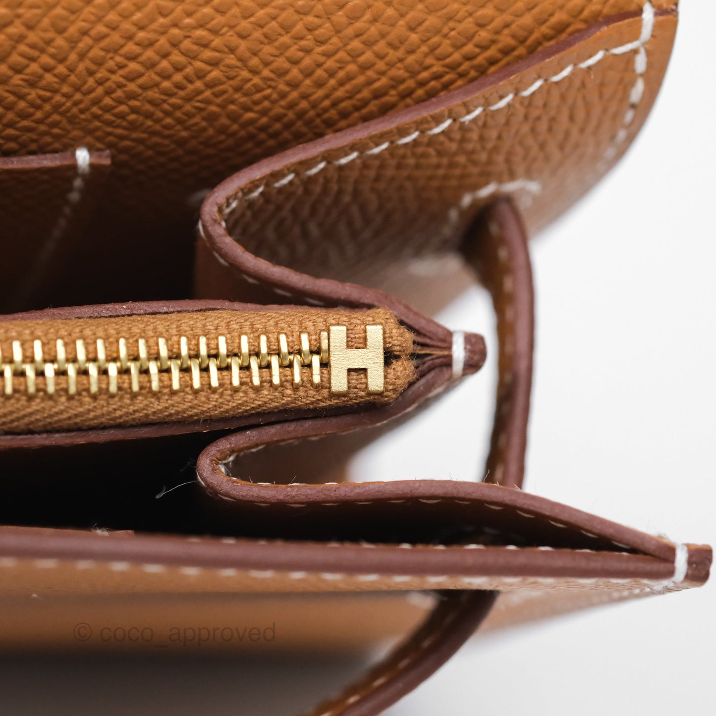 Hermès Kelly To Go Wallet Gold 37 Epsom Gold Hardware