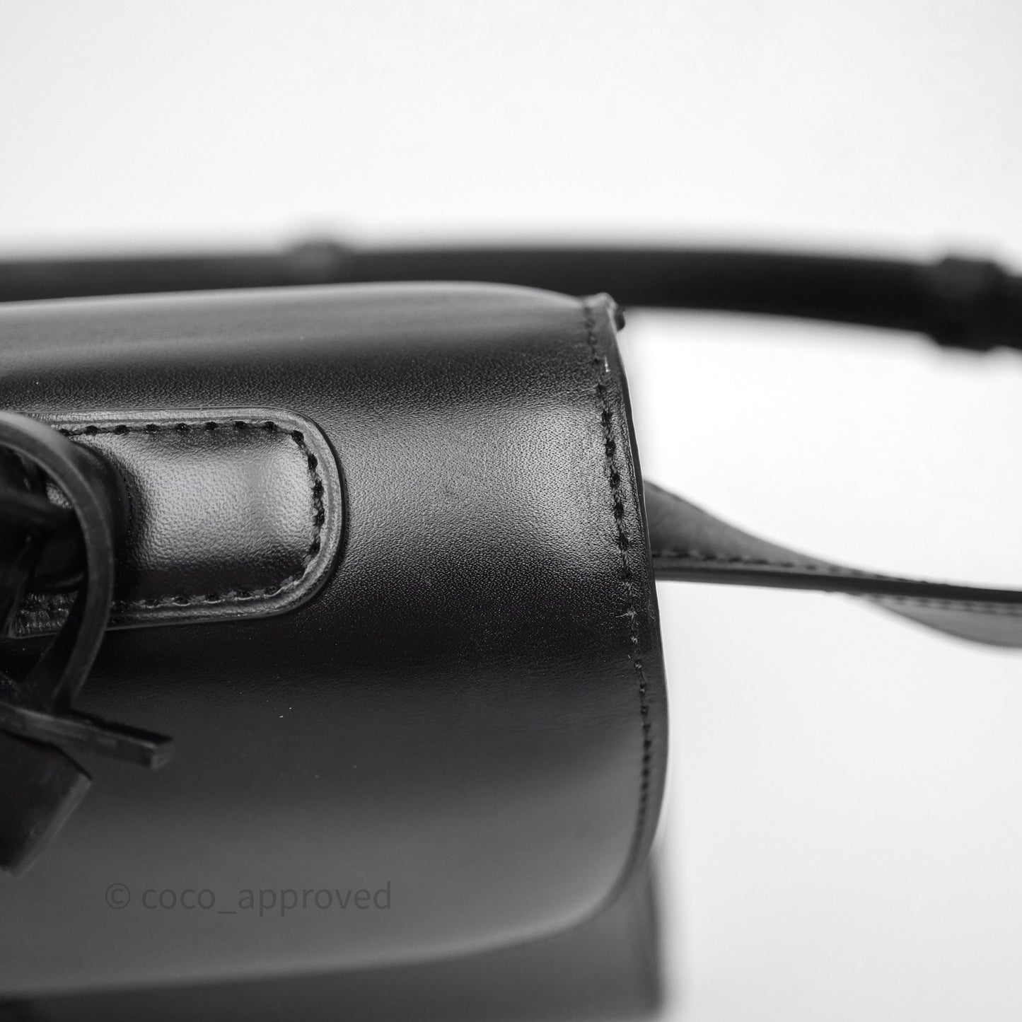 Delvaux Brillant MM Calfskin Black