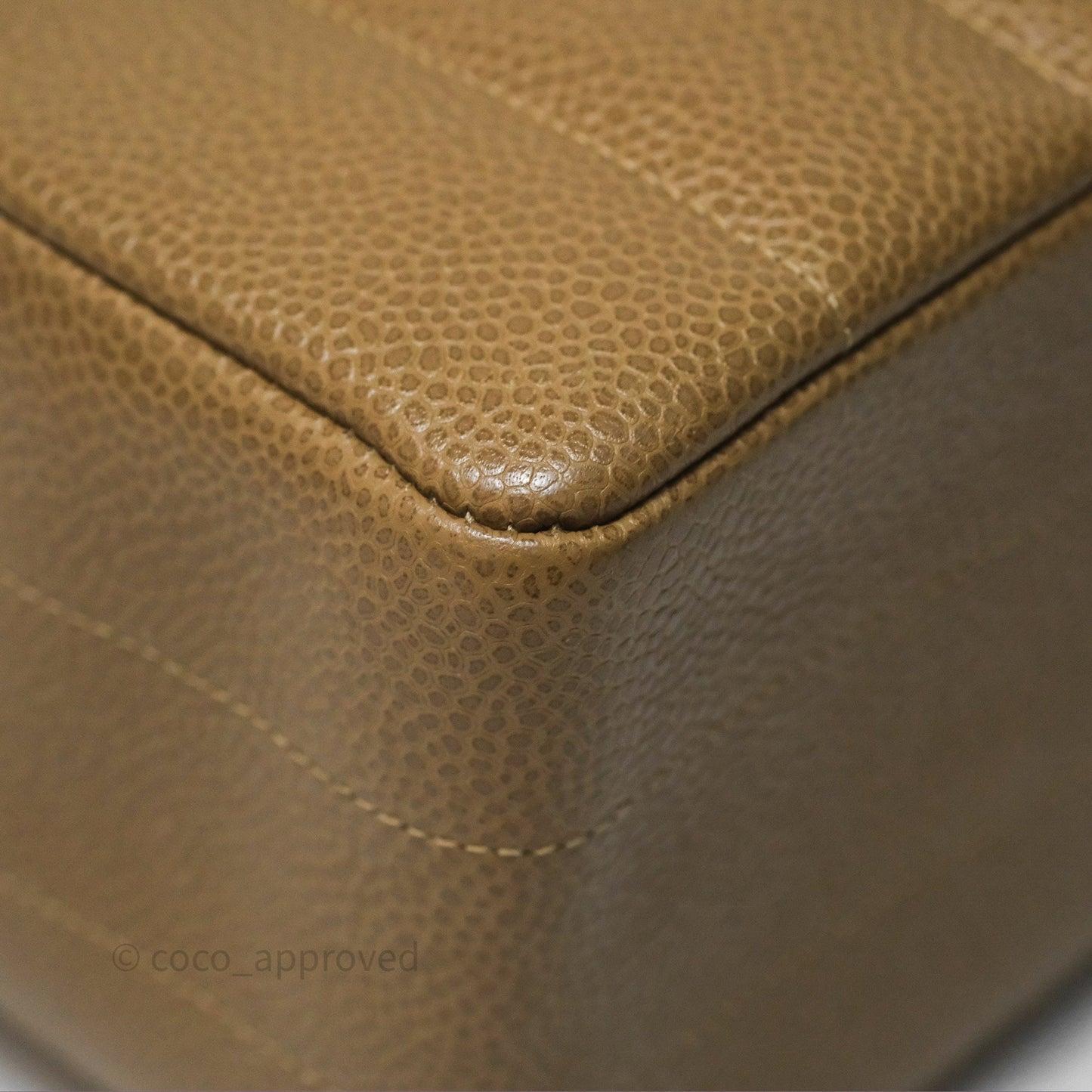 Chanel Vintage Vertical Quilted Jumbo Single Flap Beige Caviar 24K Gold Hardware