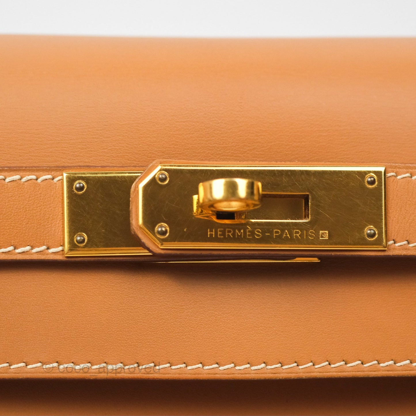 Hermès Vintage Kelly 28 Sellier Gold Calf Gold Hardware