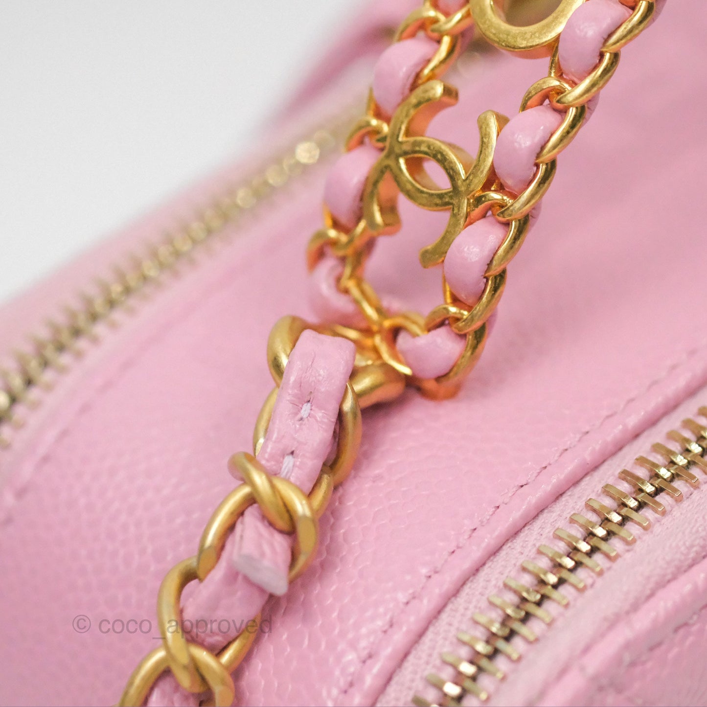 Chanel Caviar Quilted Pick Me Up Small Vanity Case Light Pink