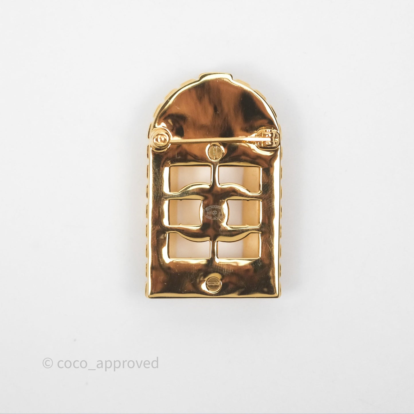 Chanel 31 Rue Cambon Door Brooch Gold Tone 22A